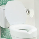 Assento Sanitário Elevado Almofadado 13,5 cm com Tampa – Conforto e Segurança